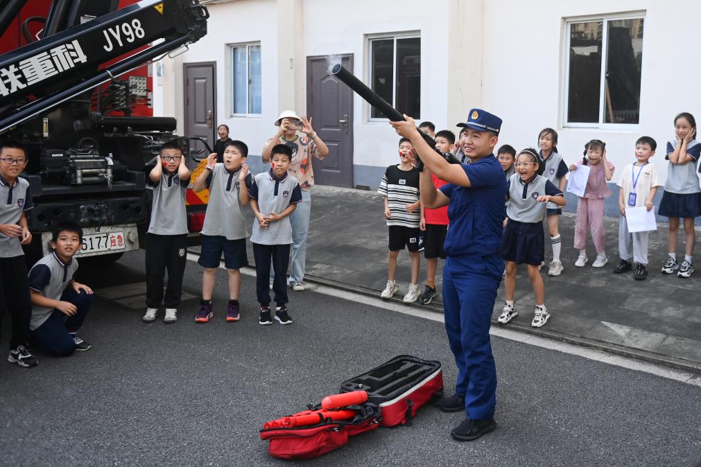 浙江諸暨：“流動(dòng)少年宮”進(jìn)校園